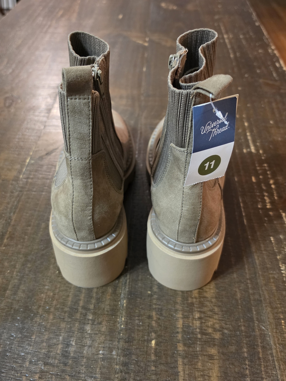 Universal Thread Women’s Taupe Suede Boots Size 11 - Picture 4 of 6